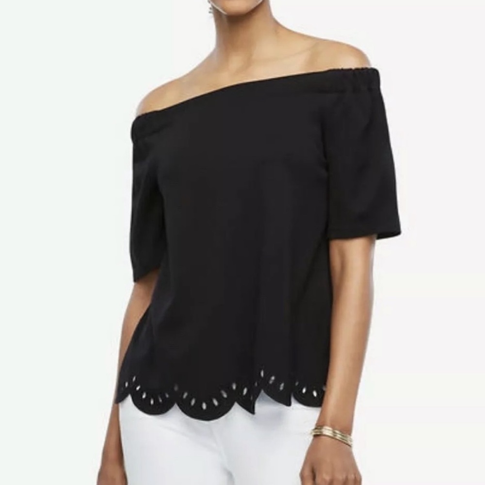 Ann Taylor Cutout Off Shoulder Scalloped Hem Top 426995 size M